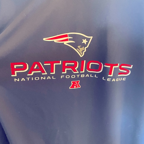 NFL Patriots XL shirt and M/L hat bundle! - Picture 2 of 11